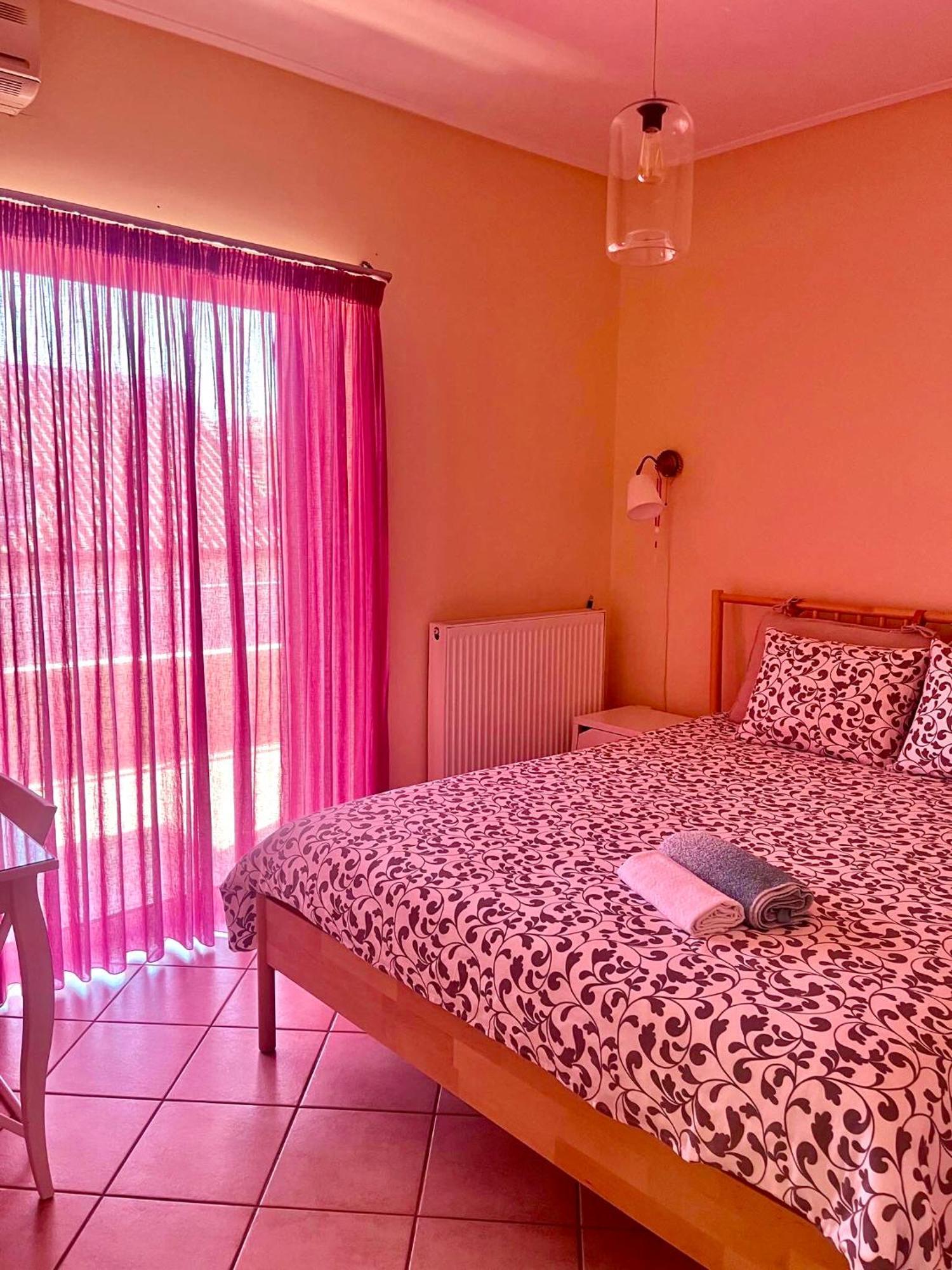 הוילה אתונה Chloe'S Sunrise Beach House מראה חיצוני תמונה